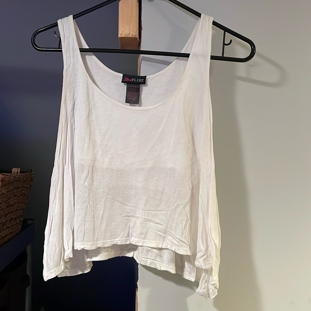 Ultra flirt size m white crop